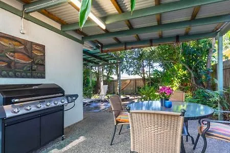 Mudjimba Esplanade Villa 0*,